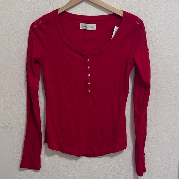 Abercrombie & Fitch Tops - Abercrombie & fitch y2k long sleeve lace sleeve Henley NWT